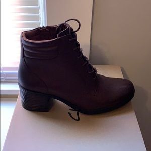 clarks women's hollis jasmine fashion boot